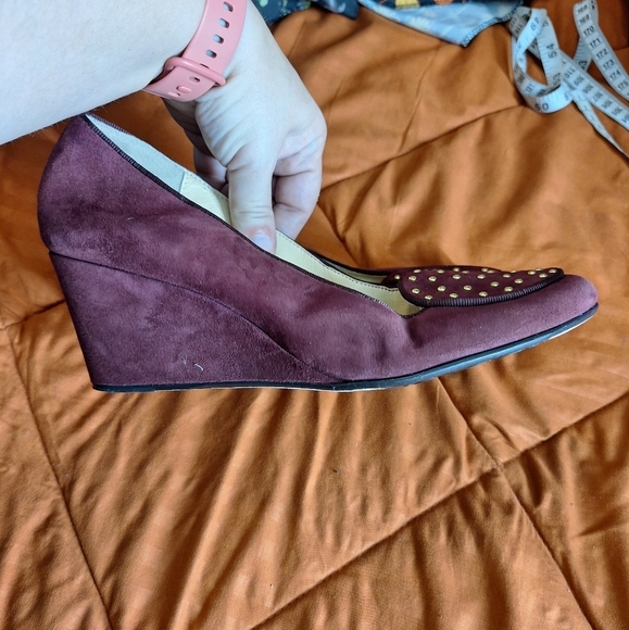 Taryn Rose Keshy Wedge Slip Ons Port Wine Suede 8.5M - Picture 2 of 10